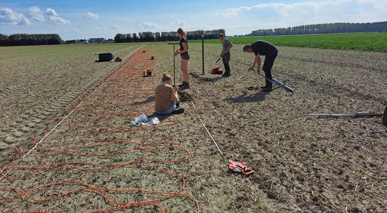 Samenwerken voor Zoetwater - Acacia Water - Veldonderzoek.jpg